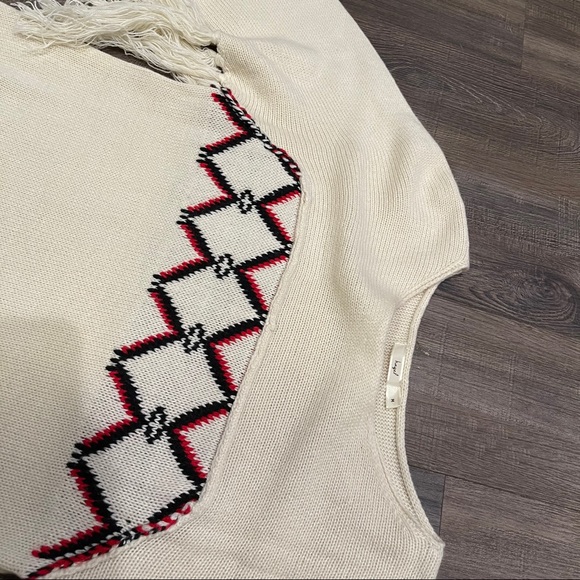 Boutique Knitted Tassel’d sweater - Picture 3 of 4